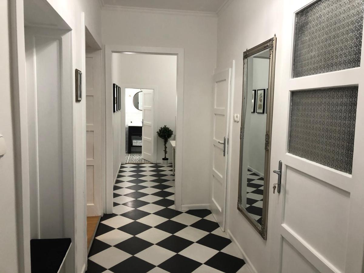 Margareta Apartman Pécs Exterior foto
